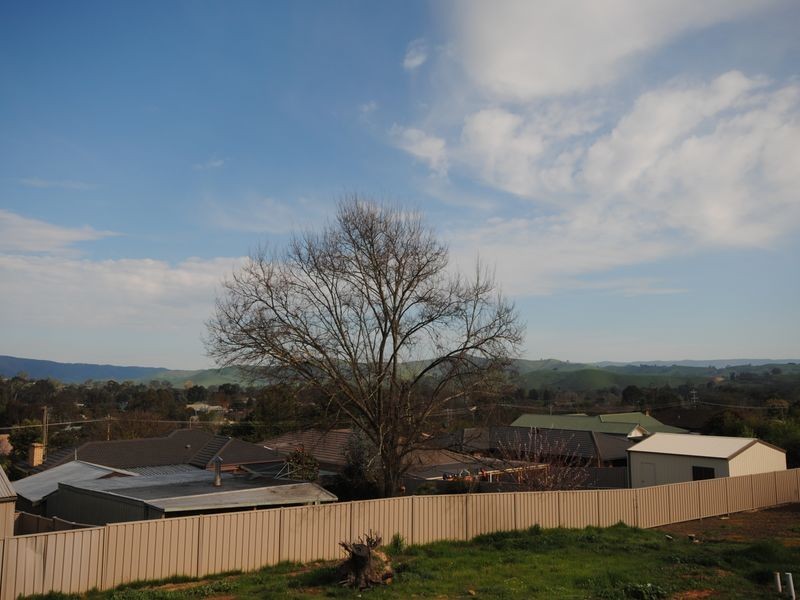 42 Villeneuve Street, Alexandra VIC 3714