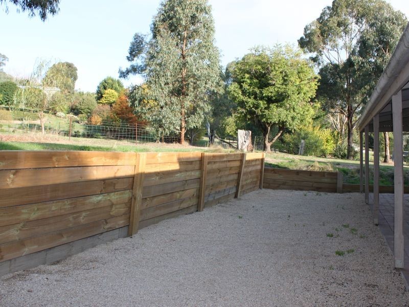 6 Cathedral Close, Buxton VIC 3711