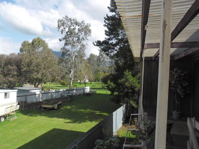 17 Park Avenue, Eildon VIC 3713