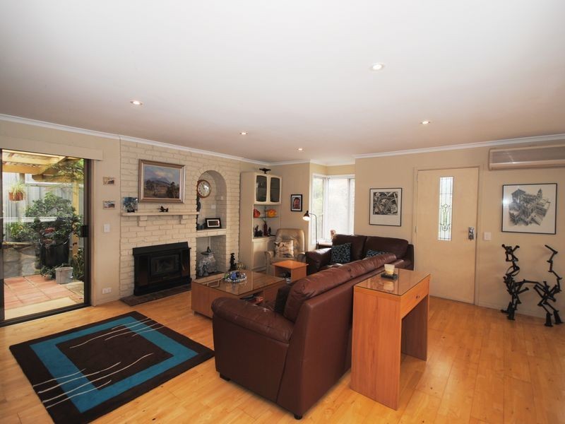 25 Eighth Street, Eildon VIC 3713