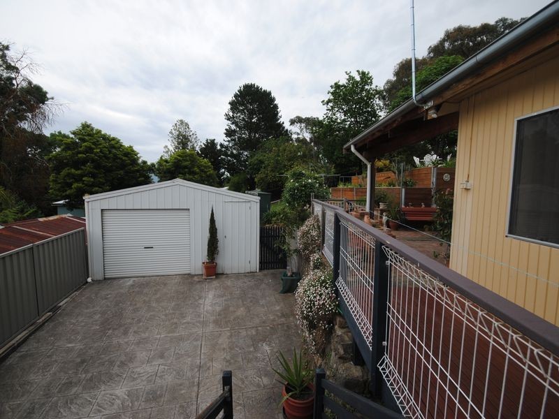 25 Eighth Street, Eildon VIC 3713