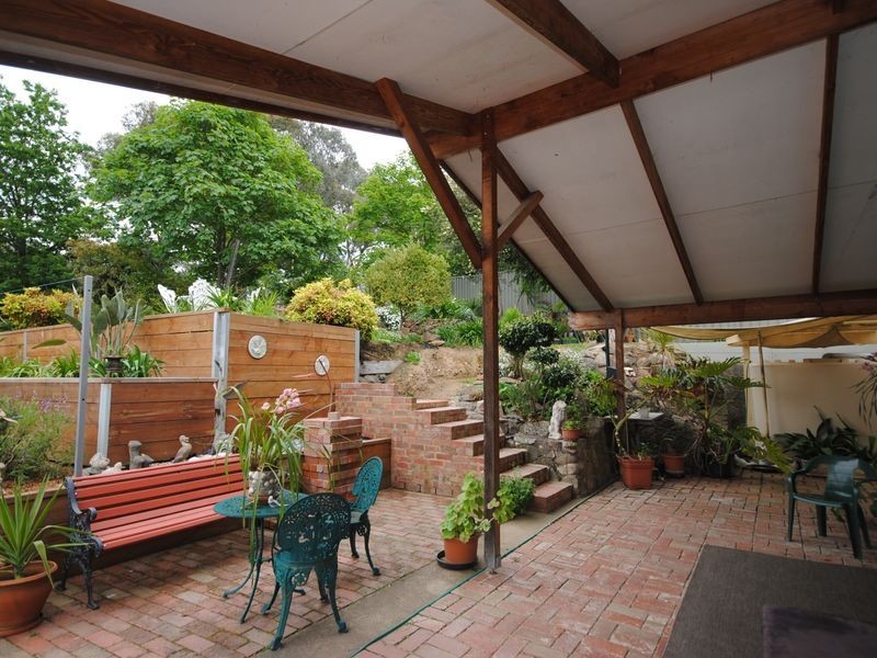 25 Eighth Street, Eildon VIC 3713