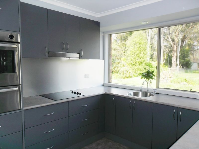 1 Shaw Avenue, Eildon VIC 3713