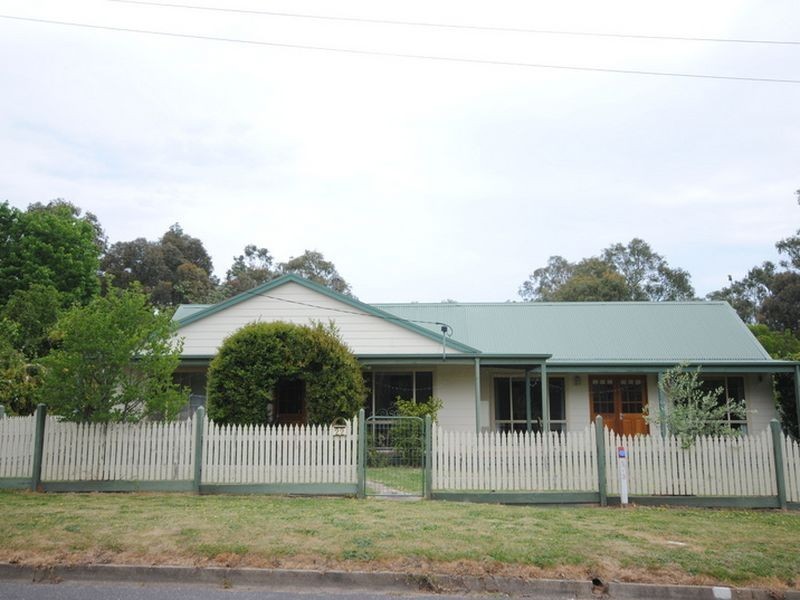 22 Albert Street, Alexandra VIC 3714