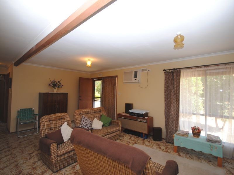 33 Shaw Avenue, Eildon VIC 3713