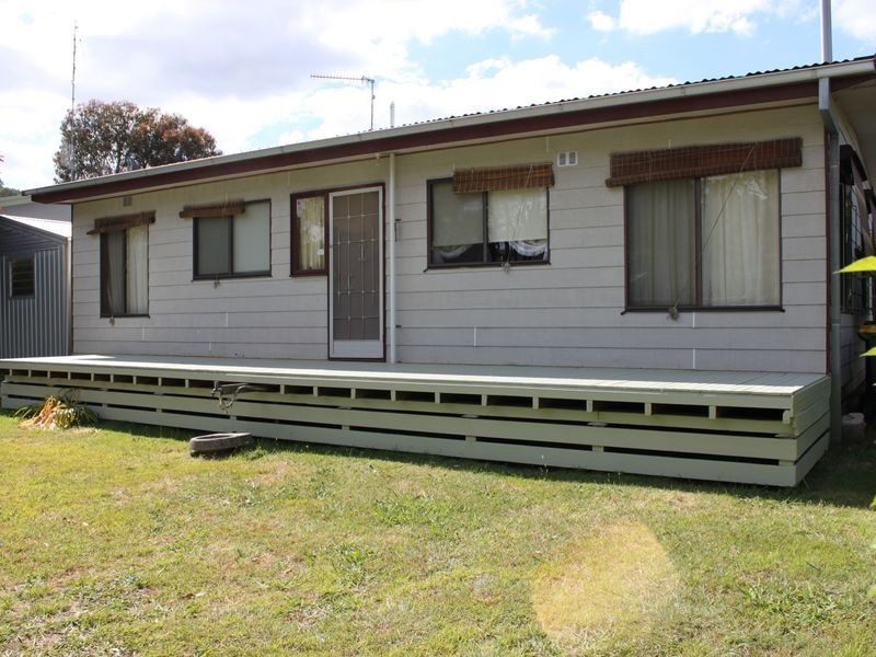 33 Shaw Avenue, Eildon VIC 3713