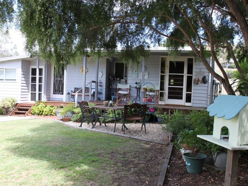 55 South Crescent, Eildon VIC 3713