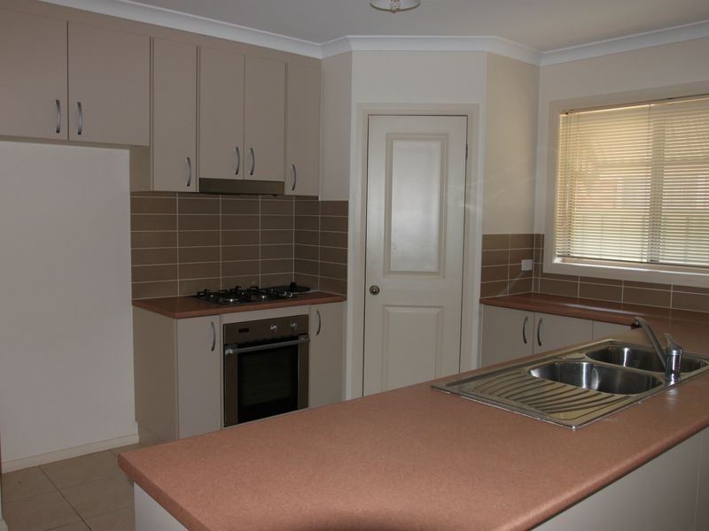 8/19 Rose Street, Alexandra VIC 3714