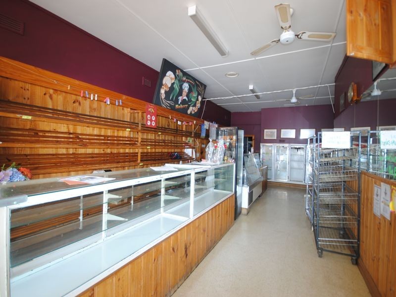 88 & 88A Grant Street, Alexandra VIC 3714