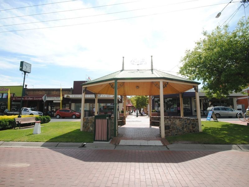 88 & 88A Grant Street, Alexandra VIC 3714