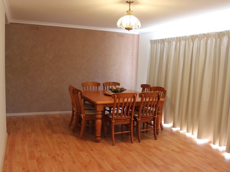 16 Villeneuve Street, Alexandra VIC 3714