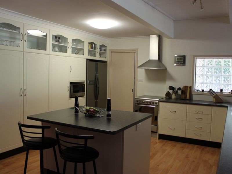 16 Villeneuve Street, Alexandra VIC 3714