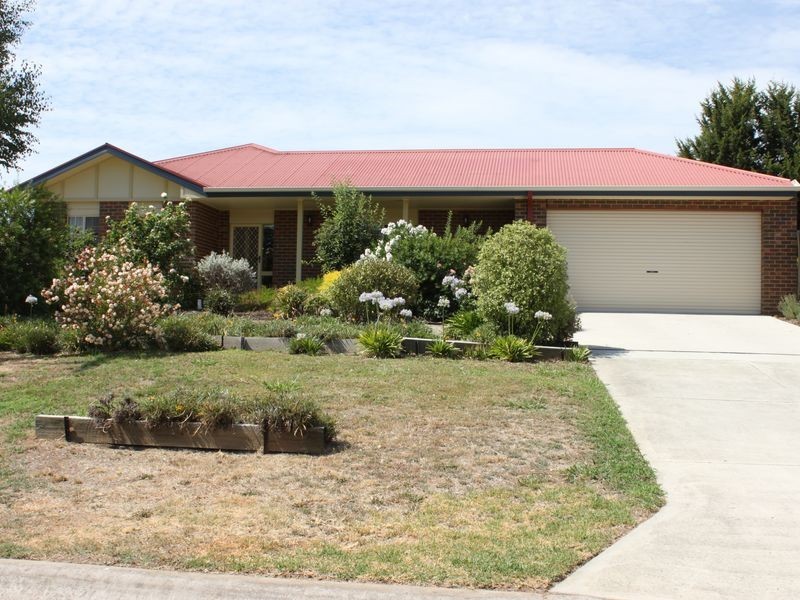 8/2 Thom Street, Alexandra VIC 3714