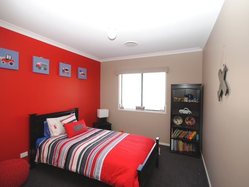 4 Thom Street, Alexandra VIC 3714