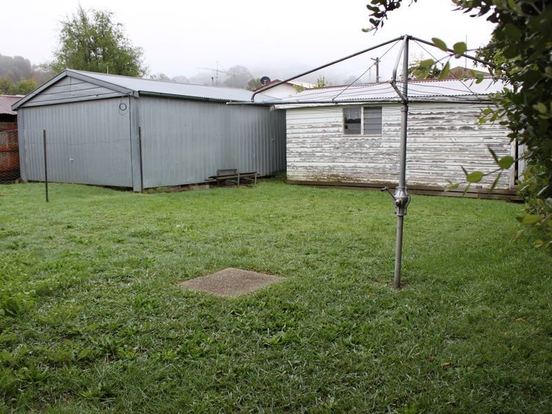 6 Ninth Street, Eildon VIC 3713