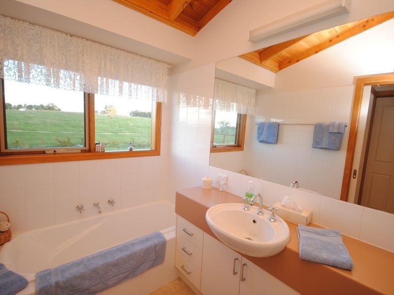 235 Shaws Road, Merton VIC 3715