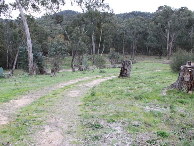 6 Hill Court, Eildon VIC 3713