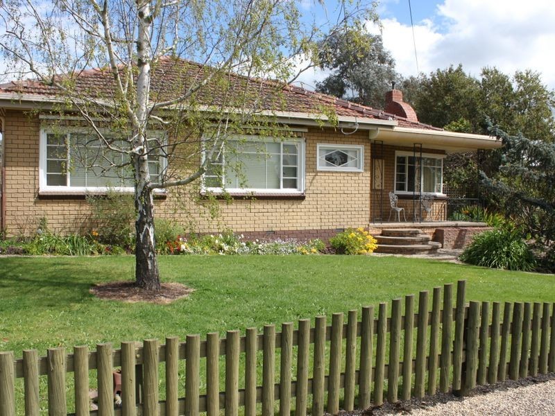 74 Bayley Street, Alexandra VIC 3714