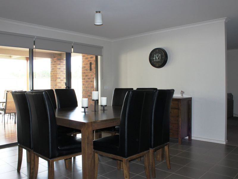 15 Peterkin Street, Alexandra VIC 3714