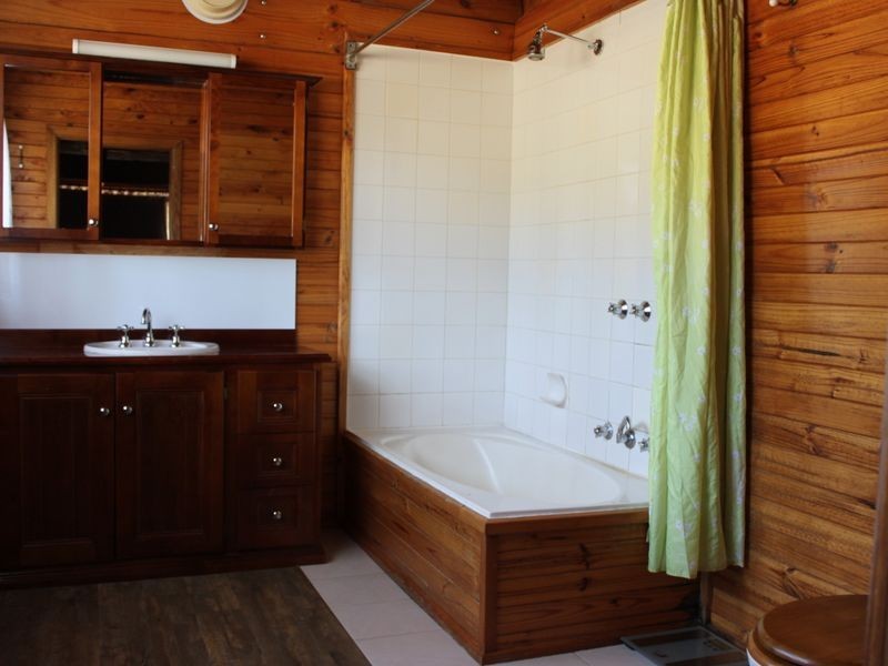 894 Maintongoon Road, Alexandra VIC 3714