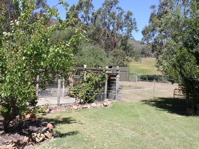 894 Maintongoon Road, Alexandra VIC 3714