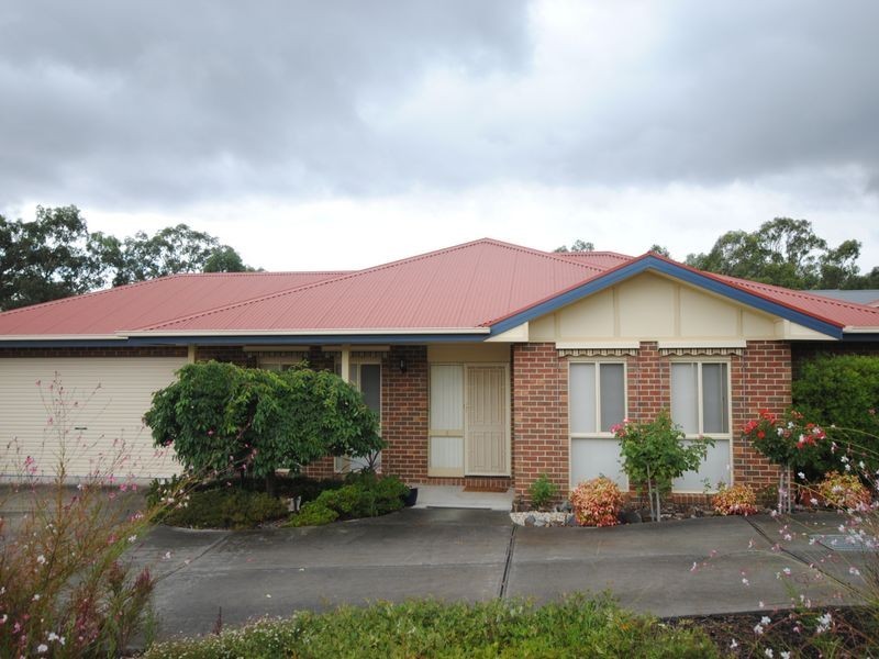 3/2 Thom Street, Alexandra VIC 3714