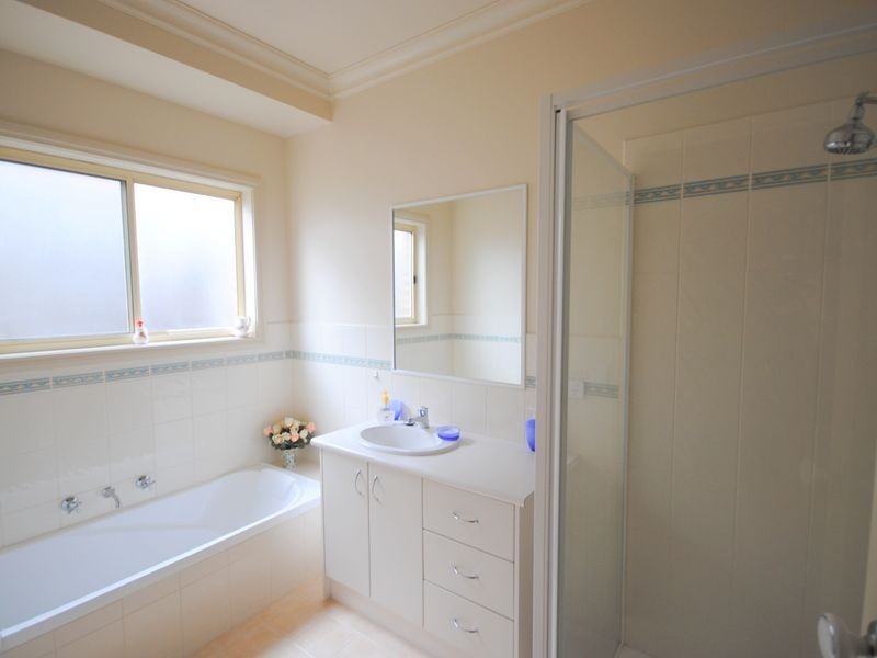 3/2 Thom Street, Alexandra VIC 3714