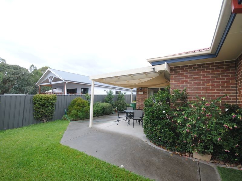 3/2 Thom Street, Alexandra VIC 3714