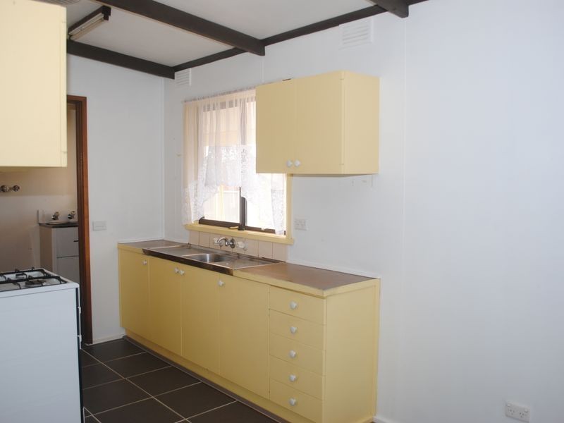 65 Bayley Street, Alexandra VIC 3714