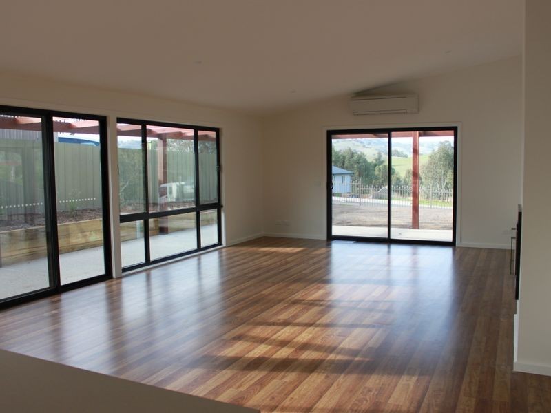 82 Myrtle Street, Alexandra VIC 3714