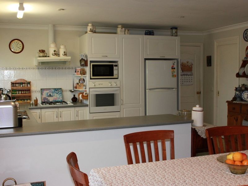 6 Steavenson Road, Buxton VIC 3711