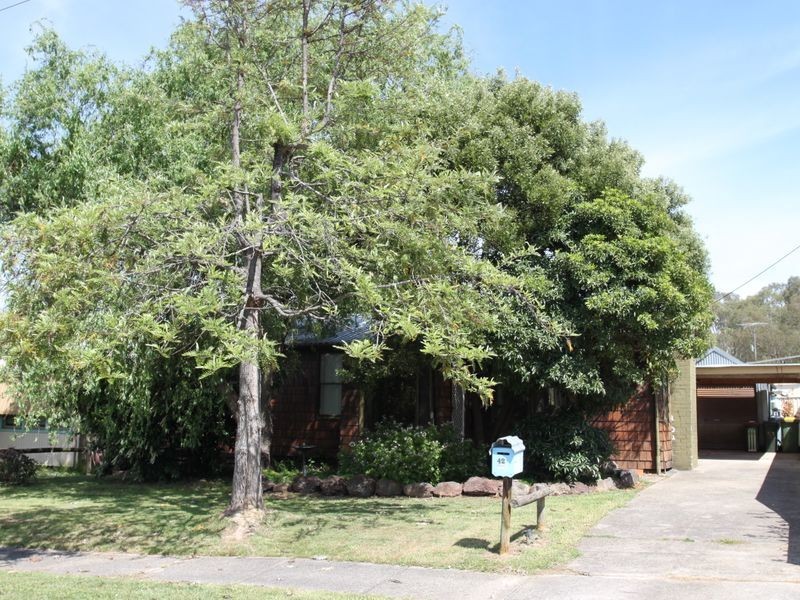 42 Ninth Street, Eildon VIC 3713