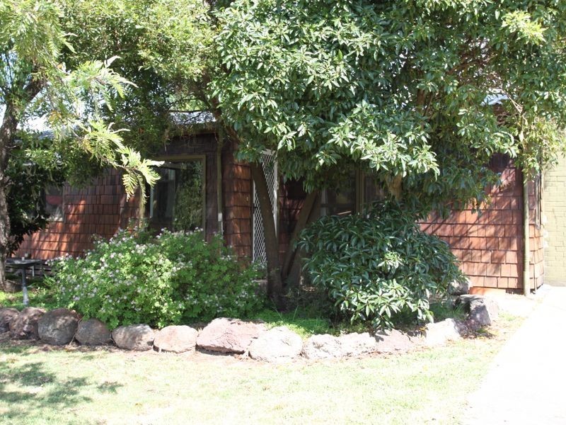 42 Ninth Street, Eildon VIC 3713