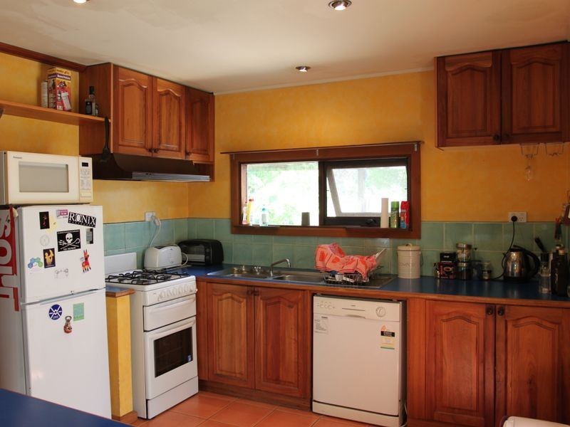 42 Ninth Street, Eildon VIC 3713