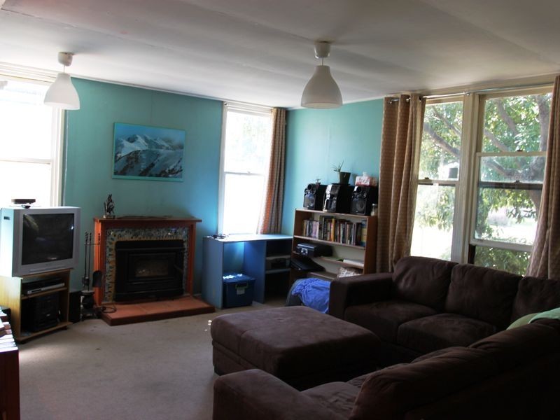 42 Ninth Street, Eildon VIC 3713