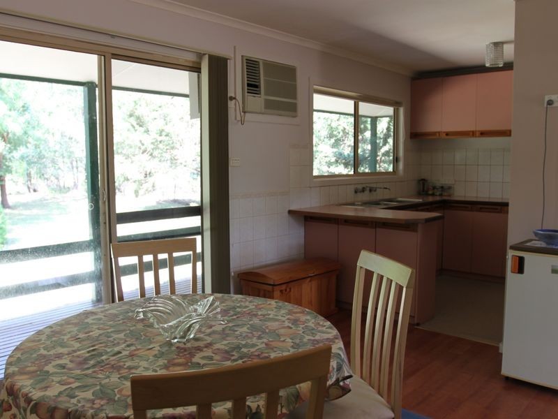 2 Aroona Drive, Buxton VIC 3711