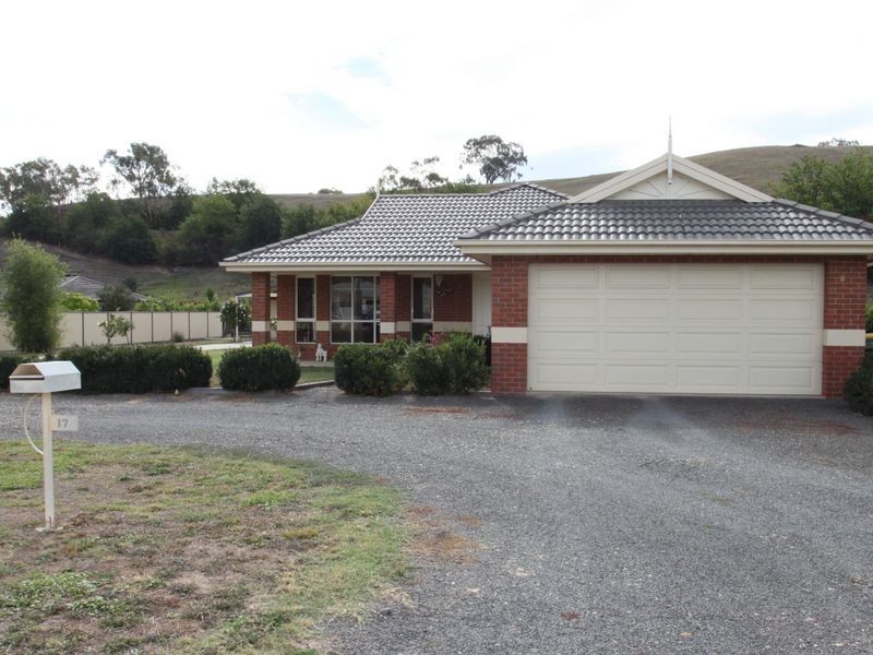 17 Peterkin Street, Alexandra VIC 3714