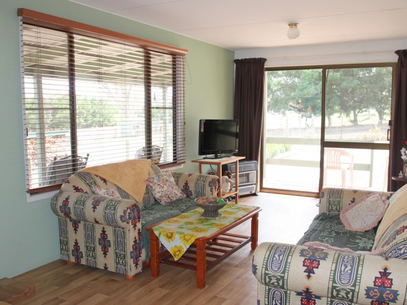 16 Jones Close, Alexandra VIC 3714