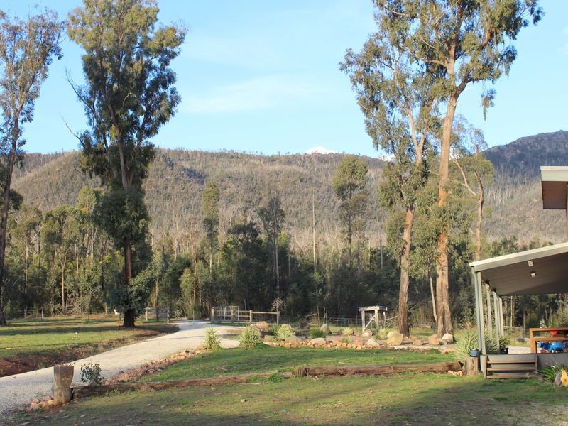 250 South Cathedral Lane, Buxton VIC 3711