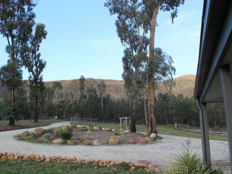 250 South Cathedral Lane, Buxton VIC 3711