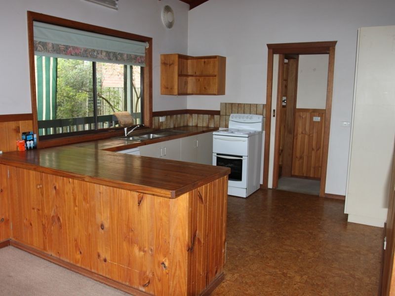 63 Villeneuve Street, Alexandra VIC 3714