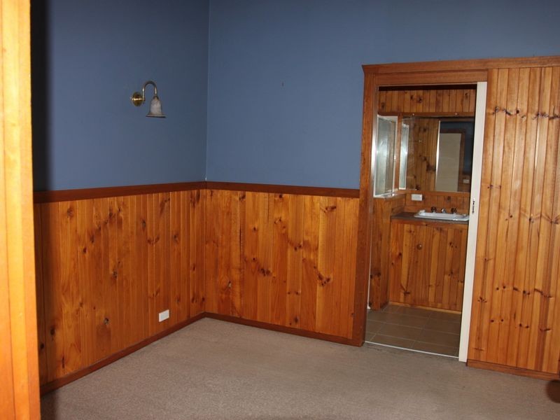 63 Villeneuve Street, Alexandra VIC 3714