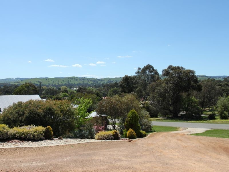 6 Toronga Rise, Alexandra VIC 3714