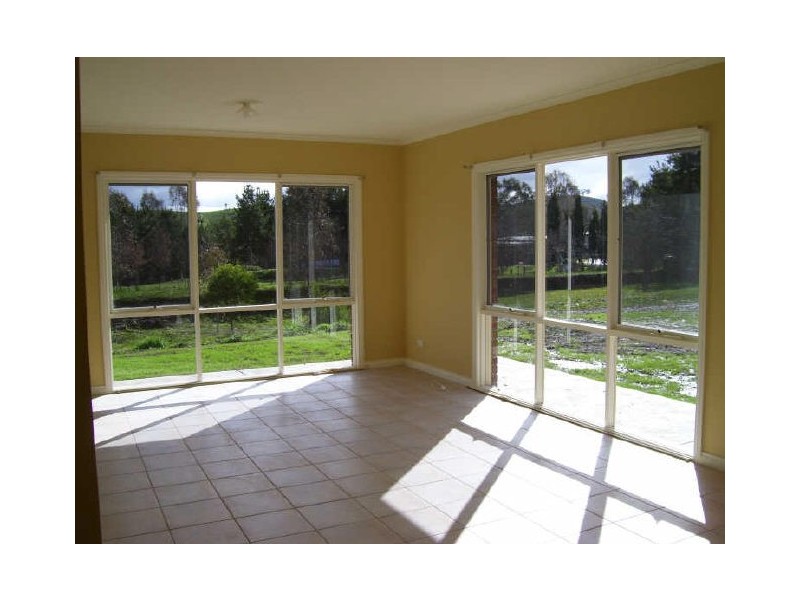 34 Riversdale Road, Alexandra VIC 3714