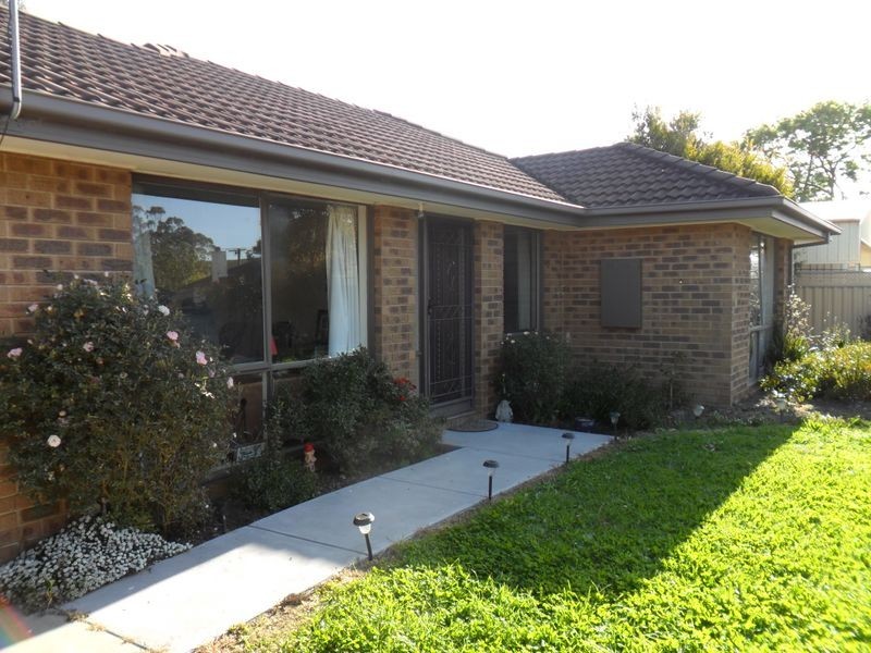Unit 2/12 Johnston Street, Alexandra VIC 3714