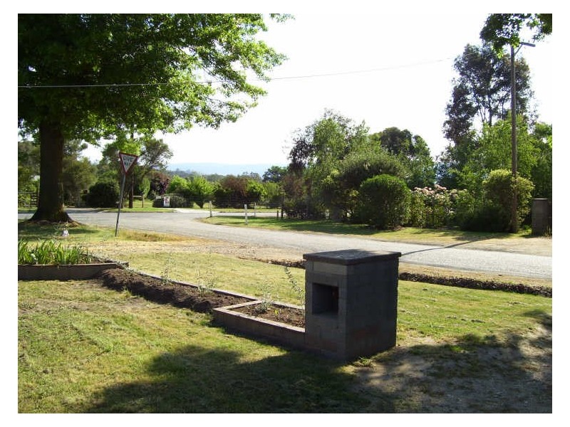 2/5 Taylor Street, Alexandra VIC 3714