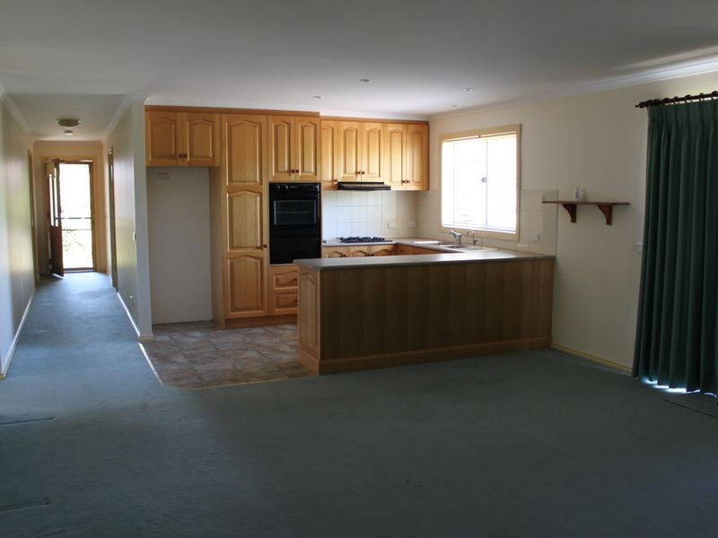 28 Rose Street, Alexandra VIC 3714