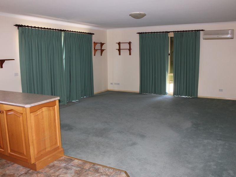 28 Rose Street, Alexandra VIC 3714