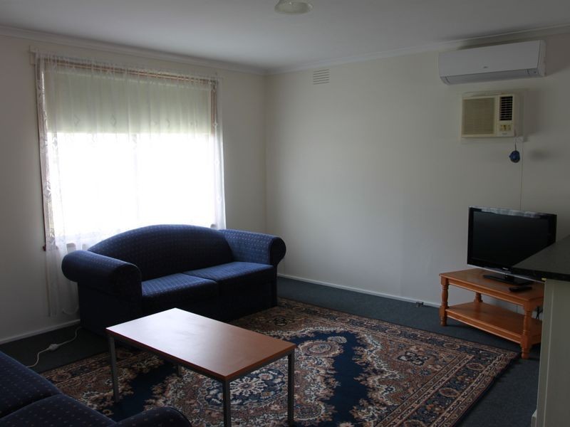 Unit 4/4 South Crescent, Eildon VIC 3713