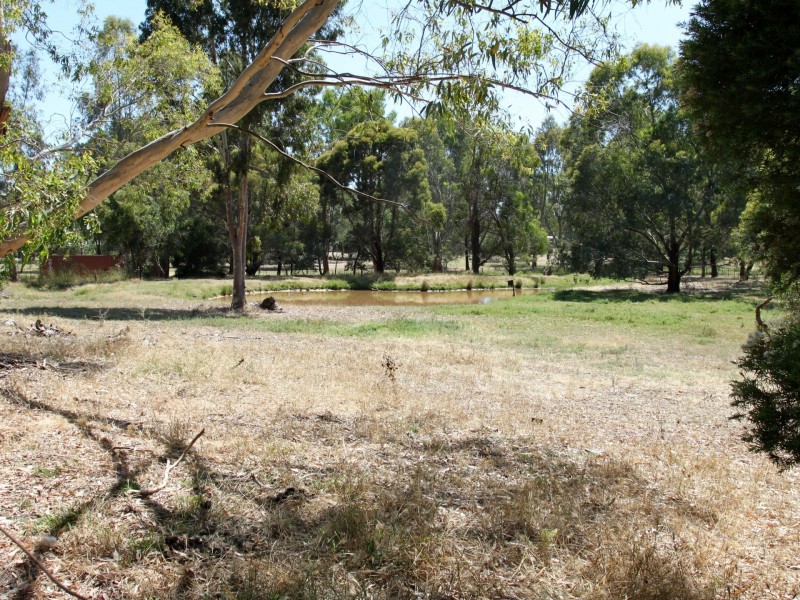 19 Weeks Crt, Alexandra VIC 3714